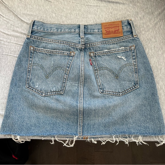 Levis Jean Mini Skirt sz 25 - Picture 2 of 3